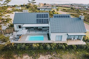 Sky Villa Boutique Hotel by Raw Africa Collection