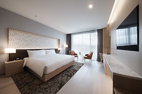 Marriott Jeju Shinhwa World Hotels & Resorts