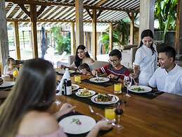 Villa Mannao by Villa Finder