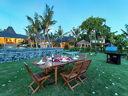 Villa Mannao by Villa Finder