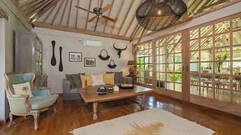 Villa Koyama by Villa Finder