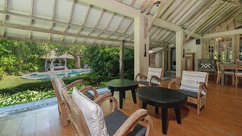 Villa Koyama by Villa Finder