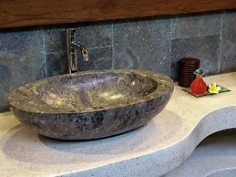 Villa Shantika by Villa Finder