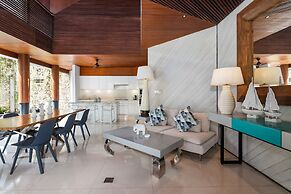 Villa Summer by Villa Finder