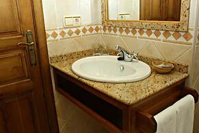 Hotel Rural Tirontillana