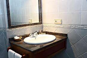 Hotel Rural Tirontillana