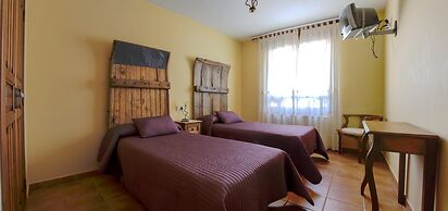 Hotel Rural Tirontillana