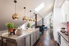 Casa da Barroca: spacious A-location designer loft