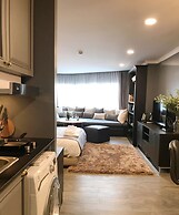 Stay in Style The Heart of Nimman R306AB