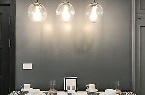 Stay in Style The Heart of Nimman R306AB