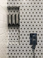 Stay in Style The Heart of Nimman R306AB