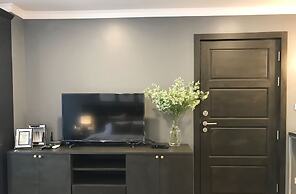 Stay in Style The Heart of Nimman R306AB