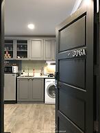 Stay in Style The Heart of Nimman R306AB