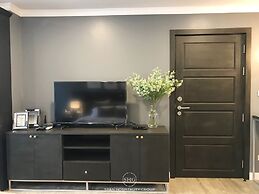 Stay in Style The Heart of Nimman R306AB