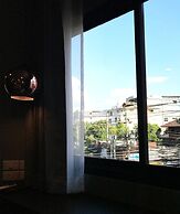 Stay in Style The Heart of Nimman R306AB