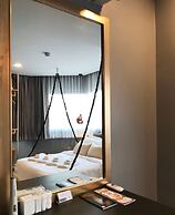 Stay in Style The Heart of Nimman R306AB