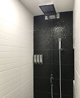 Stay in Style The Heart of Nimman R306AB