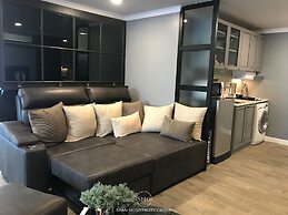 Stay in Style The Heart of Nimman R306AB