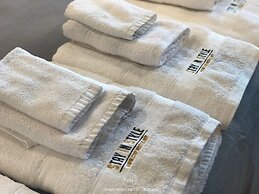 Stay in Style The Heart of Nimman R306B