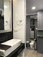 Stay in Style The Heart of Nimman R306B