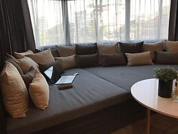 Stay in Style The Heart of Nimman R306B