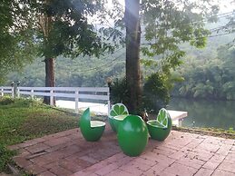 Ingphupha Resort and Restaurant