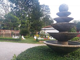 Ingphupha Resort and Restaurant