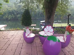 Ingphupha Resort and Restaurant