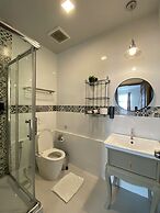 Sherloft Home & Hostel