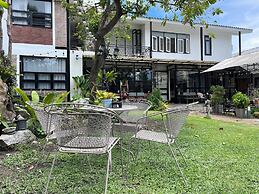 Sherloft Home & Hostel