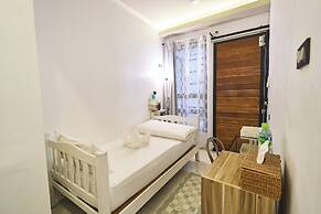 Sherloft Home & Hostel