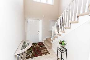 Fallsview Family Home