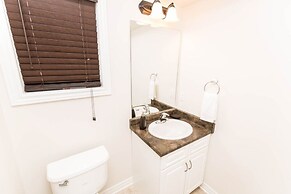 Fallsview Family Home