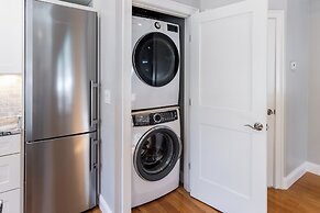 The Newport Lofts - 595 Thames Street