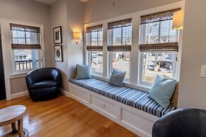 The Newport Lofts - 595 Thames Street