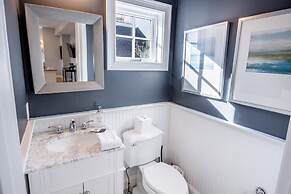 The Newport Lofts - 595 Thames Street