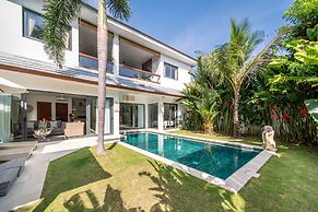 Villa Wiana by Villa Finder