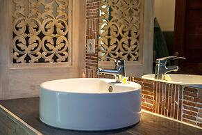 Villa Wiana by Villa Finder