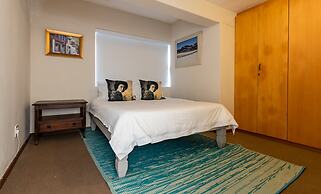 Dutton's Cove Guesthouse