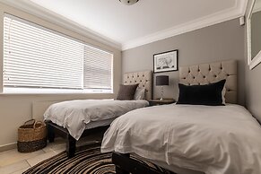 Dutton's Cove Guesthouse