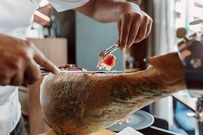 IT Boutique Hotel & Restaurant