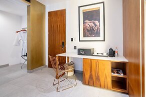 IT Boutique Hotel & Restaurant