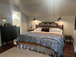 Snowgoose Pond Bed & Breakfast