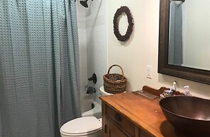 Snowgoose Pond Bed & Breakfast