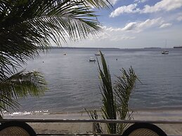 Mango's Beachfront Resort