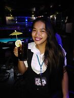 Mango's Beachfront Resort