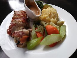 Mango's Beachfront Resort