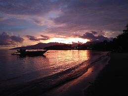 Mango's Beachfront Resort