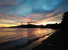 Mango's Beachfront Resort