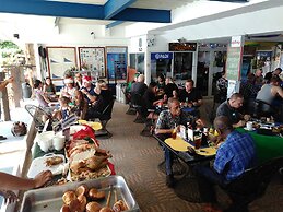 Mango's Beachfront Resort